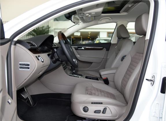 迈腾 2015款 改款 2.0TSI 尊贵型 车厢座椅   前排空间