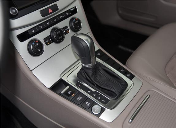 迈腾 2015款 改款 2.0TSI 尊贵型 中控类   挡把