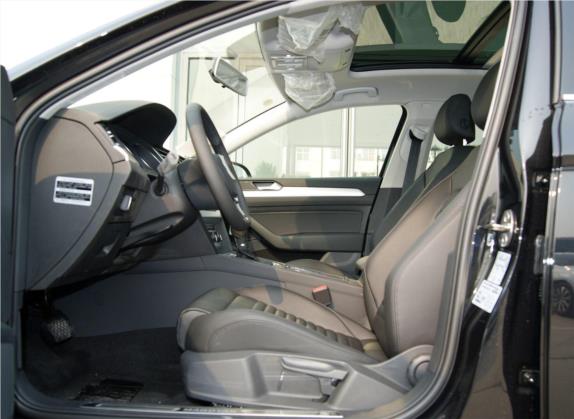 迈腾 2017款 280TSI DSG 舒适型 车厢座椅   前排空间
