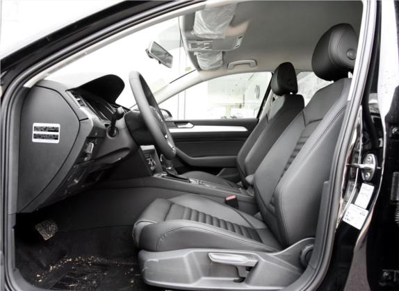 迈腾 2017款 330TSI DSG 舒适型 车厢座椅   前排空间