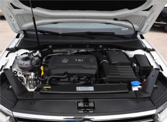 迈腾 2017款 330TSI DSG 尊贵型 其他细节类   发动机舱