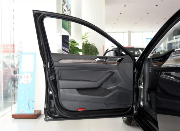 迈腾 2017款 380TSI DSG 豪华型 车厢座椅   前门板