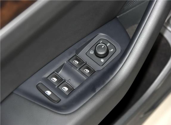迈腾 2017款 380TSI DSG 豪华型 车厢座椅   门窗控制