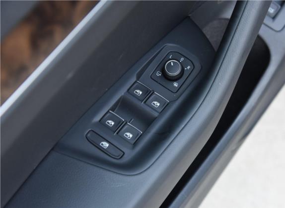 迈腾 2018款 330TSI DSG 豪华型 车厢座椅   门窗控制