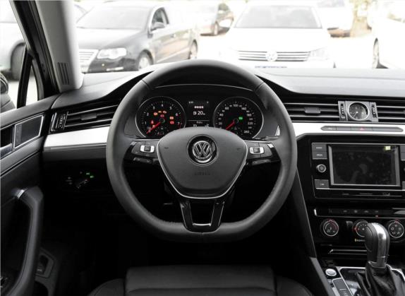 迈腾 2018款 280TSI DSG 领先型 中控类   驾驶位