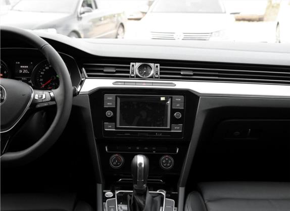 迈腾 2018款 280TSI DSG 领先型 中控类   中控台