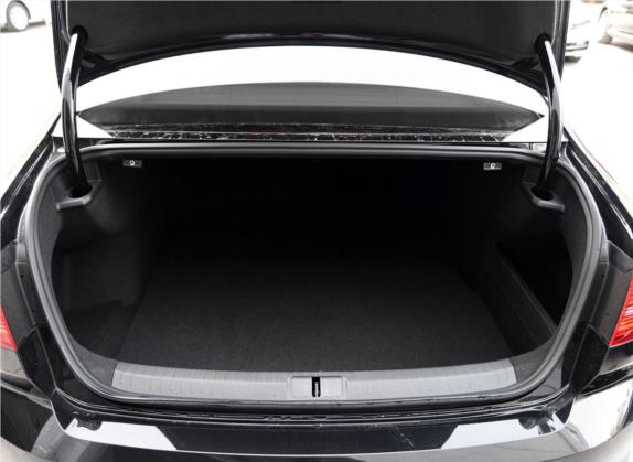 迈腾 2018款 280TSI DSG 领先型 车厢座椅   后备厢