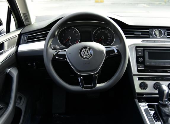 迈腾 2018款 330TSI DSG 舒适型 中控类   驾驶位