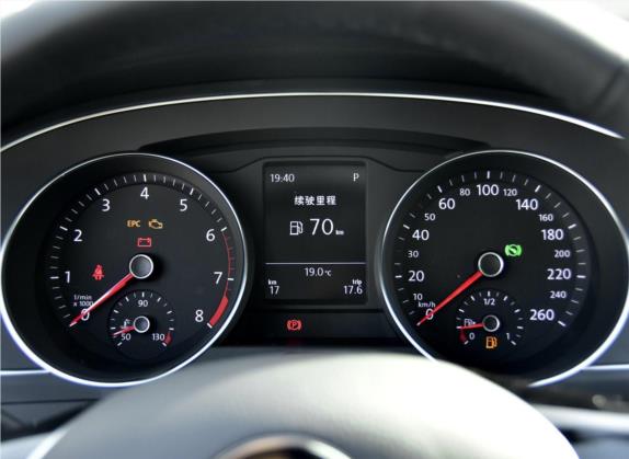 迈腾 2018款 330TSI DSG 舒适型 中控类   仪表盘