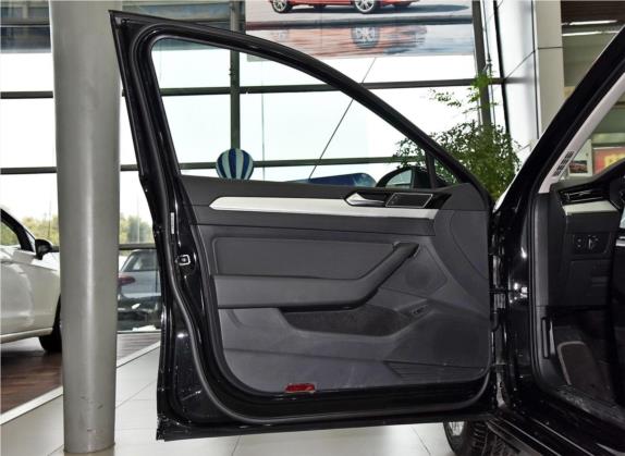 迈腾 2018款 330TSI DSG 领先型 车厢座椅   前门板