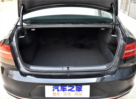 迈腾 2018款 改款 330TSI DSG 豪华型 车厢座椅   后备厢