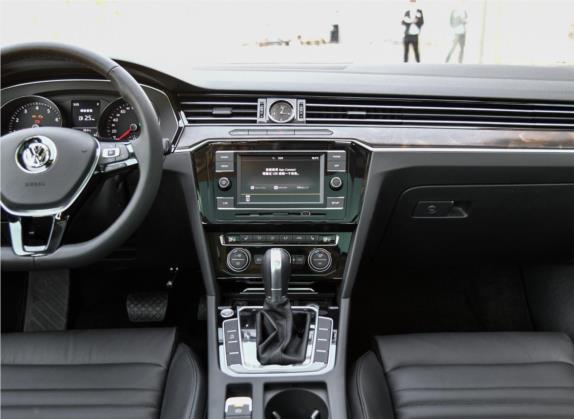 迈腾 2018款 改款 380TSI DSG 豪华型 中控类   中控台