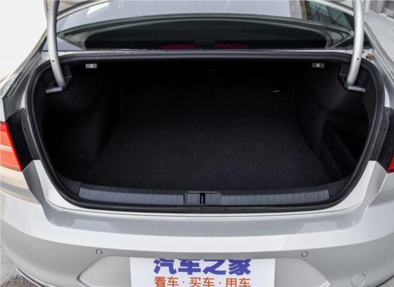 迈腾 2018款 改款 380TSI DSG 豪华型 车厢座椅   后备厢