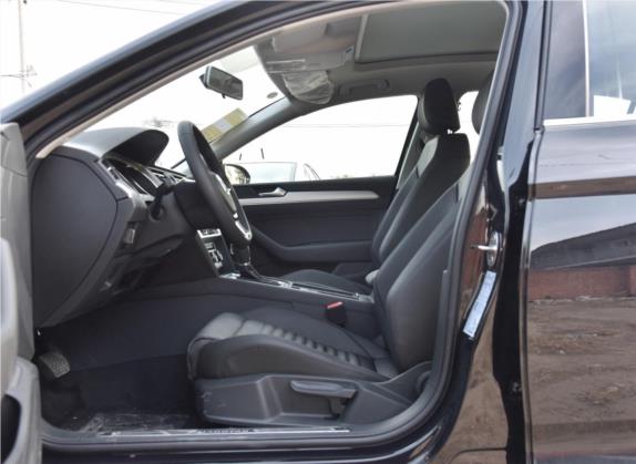 迈腾 2019款 280TSI DSG 舒适型 国V 车厢座椅   前排空间