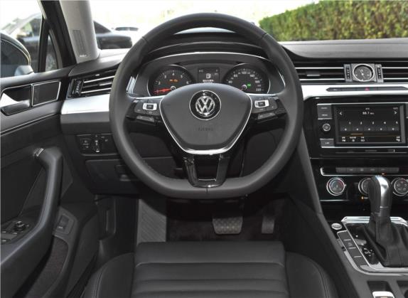 迈腾 2019款 330TSI DSG 领先型 国V 中控类   驾驶位