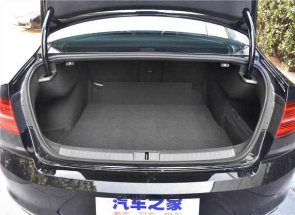 迈腾 2019款 330TSI DSG 领先型 国V 车厢座椅   后备厢