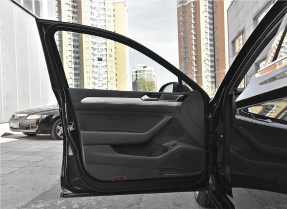 迈腾 2019款 330TSI DSG 领先型 国V 车厢座椅   前门板