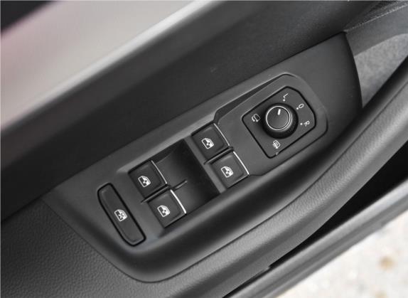 迈腾 2019款 330TSI DSG 领先型 国V 车厢座椅   门窗控制