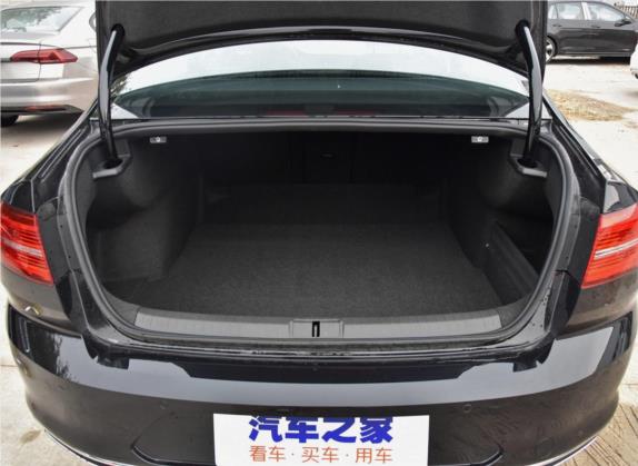 迈腾 2019款 330TSI DSG 豪华型 国V 车厢座椅   后备厢