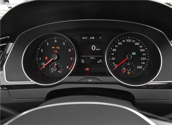 迈腾 2019款 330TSI DSG 豪华型 国V 中控类   仪表盘