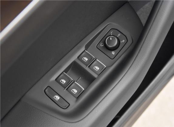 迈腾 2019款 330TSI DSG 豪华型 国V 车厢座椅   门窗控制
