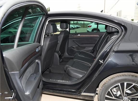 迈腾 2020款 330TSI DSG 尊贵型 车厢座椅   后排空间