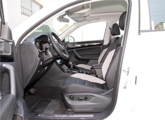 探岳GTE插电混动 2020款 1.4T 豪华型 车厢座椅   前排空间