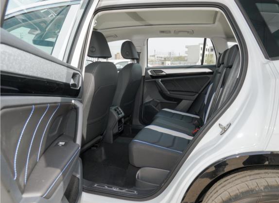 探岳GTE插电混动 2022款 1.4T 尊贵型 车厢座椅   后排空间