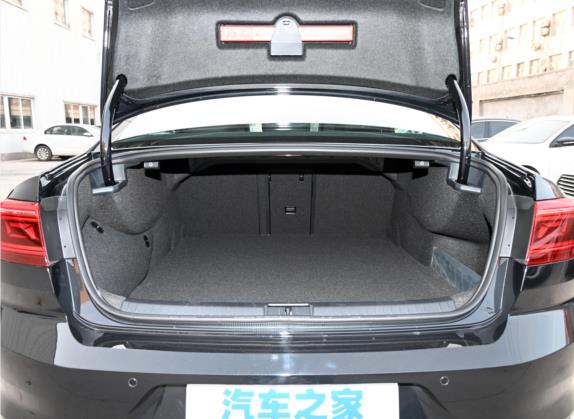 迈腾GTE插电混动 2022款 GTE 豪华型 车厢座椅   后备厢