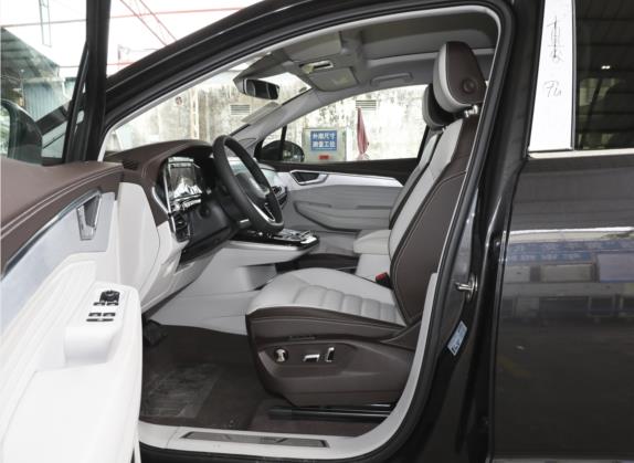 揽境 2022款 380TSI 四驱豪华佳境版Pro 6座 车厢座椅   前排空间