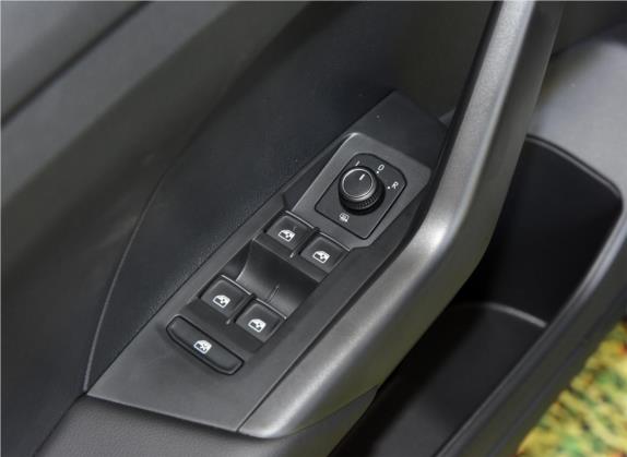 探影 2020款 280TSI DSG R-Line 车厢座椅   门窗控制