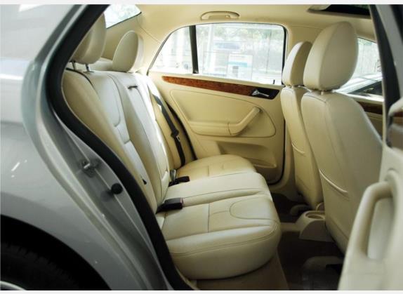 宝来 2008款 2.0L 自动豪华型 车厢座椅   后排空间