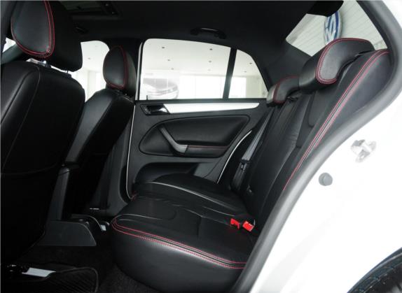 宝来 2011款 1.4T MT Sportline 车厢座椅   后排空间