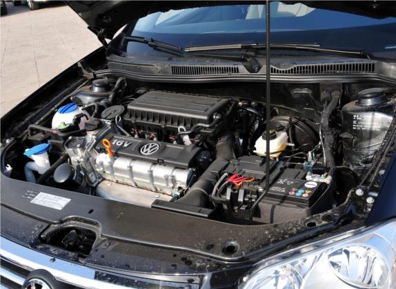 宝来 2012款 1.6L 自动舒适型 其他细节类   发动机舱