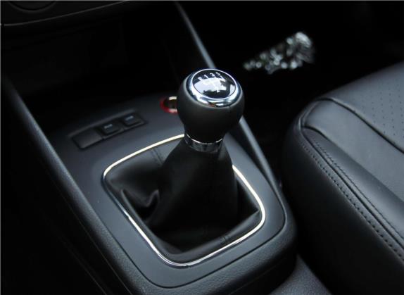 宝来 2012款 1.4T 手动舒适型 中控类   挡把