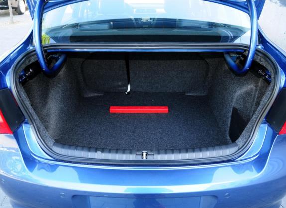 宝来 2012款 1.4T 自动豪华型 车厢座椅   后备厢