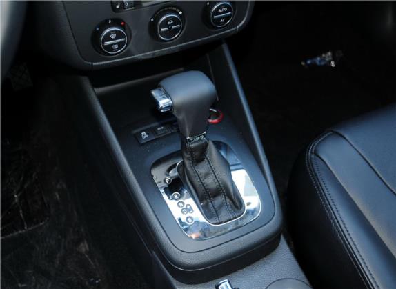 宝来 2012款 1.4T 自动豪华型 中控类   挡把