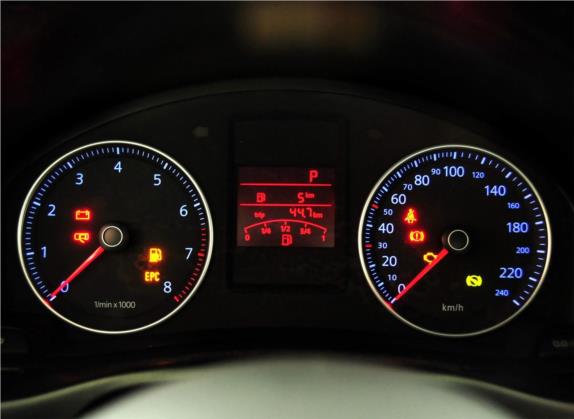 宝来 2012款 1.6L 自动时尚超值版 中控类   仪表盘