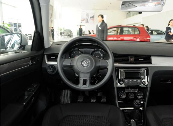 宝来 2013款 1.6L 手动时尚型 中控类   驾驶位