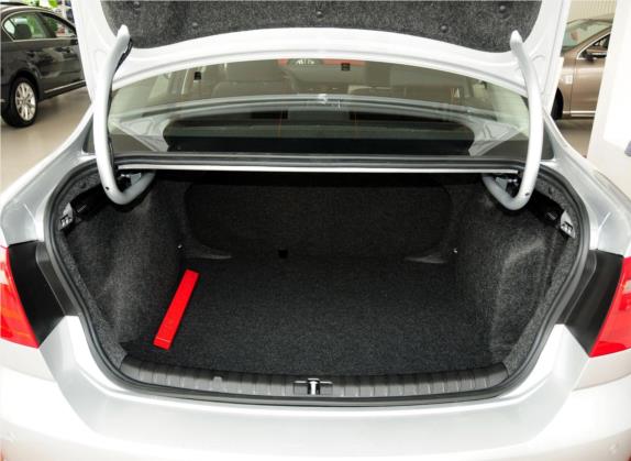 宝来 2013款 1.6L 手动时尚型 车厢座椅   后备厢