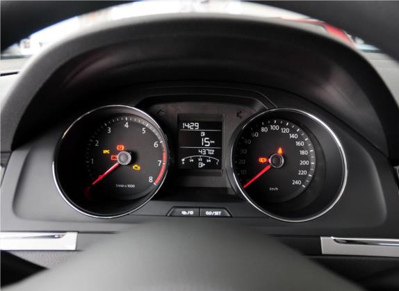 宝来 2013款 1.6L 手动时尚型 中控类   仪表盘