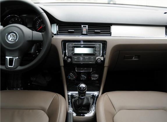 宝来 2013款 1.6L 手动舒适型 中控类   中控台