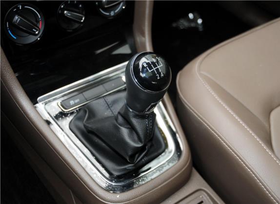 宝来 2013款 1.6L 手动舒适型 中控类   挡把