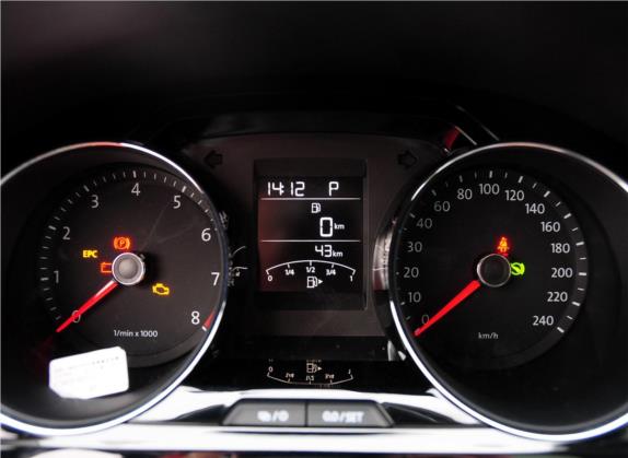 宝来 2013款 1.6L 自动舒适型 中控类   仪表盘