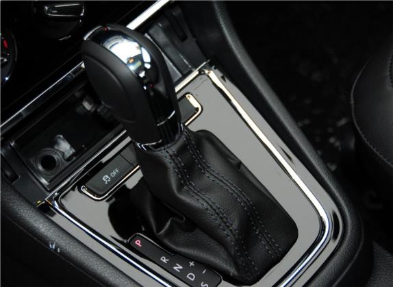 宝来 2013款 1.6L 自动舒适型 中控类   挡把