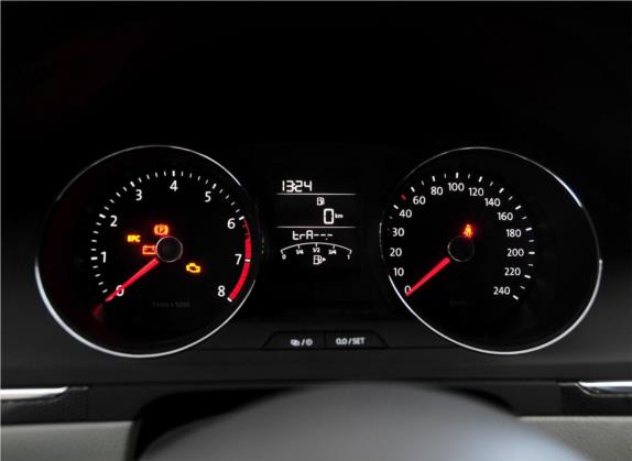宝来 2014款 1.6L 手动时尚型 中控类   仪表盘