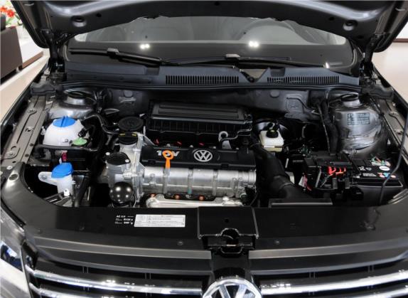 宝来 2014款 1.6L 手动舒适型 其他细节类   发动机舱
