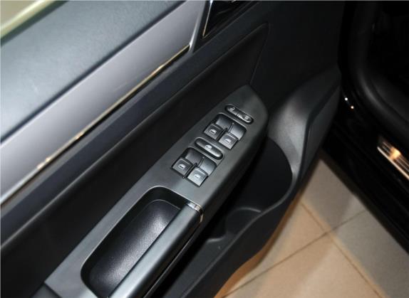 宝来 2014款 1.6L 自动舒适型 车厢座椅   门窗控制
