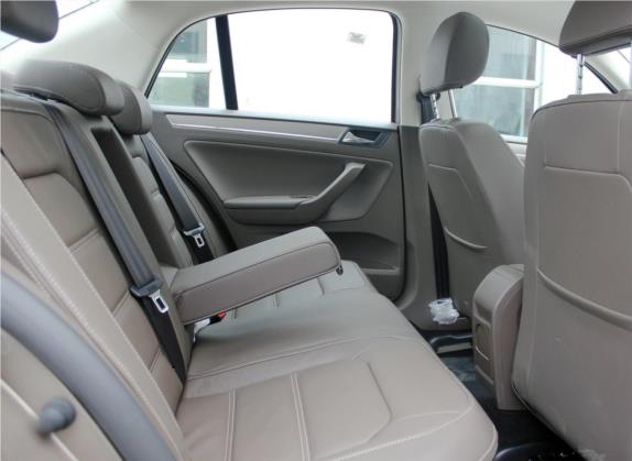 宝来 2014款 1.4TSI 自动豪华型 车厢座椅   后排空间
