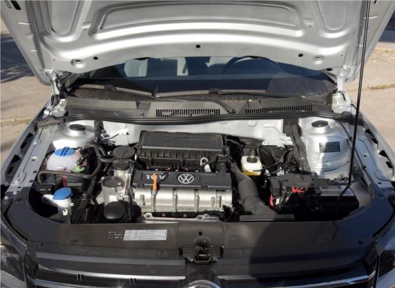 宝来 2015款 质惠版 1.6L 自动时尚型 其他细节类   发动机舱